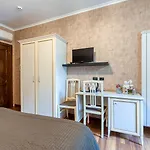 Vatican Plaza 4*