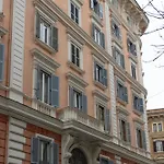 Konukevi Vatican Plaza 4*
